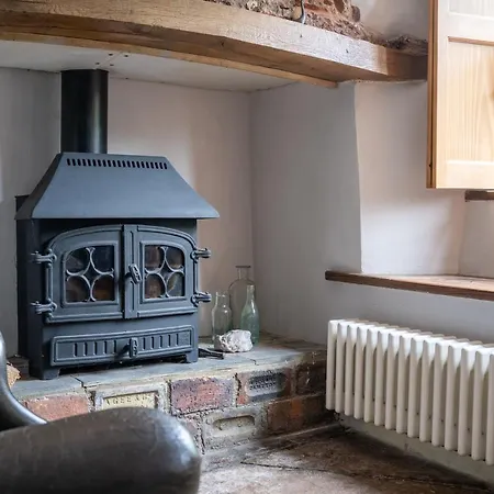 Woodview - Cosy 1840s In Chew Valley And Mendip Aonb Holiday home Compton Martin